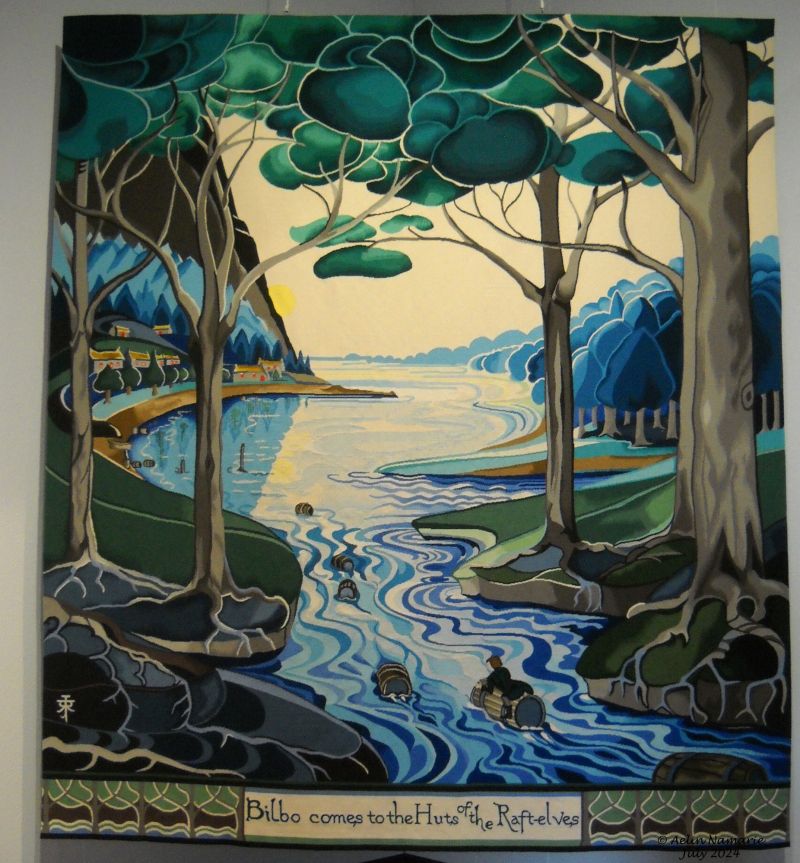 Bilbo comes to the Huts of the Raftelves (1)
This is the first tapestry made for "Aubusson weaves Tolkien" project.
All tapestries come from drawings made by Tolkien, in place of the current artists (Ted Nasmith, Allan Lee, John Howe) making images for the books.
The style to weave is the same used in 1930's, like it was around that time that Tolkien made his pictures, and also pretty similar to the making of medieval tapestries. So it was pur colors (no gradient of colors like nowadays with chemistry) and the use of the "battage" (mix of thread from a line to another to make a feeling of gradient).
Tapestries are all at least 20 times bigger than the drawings.
