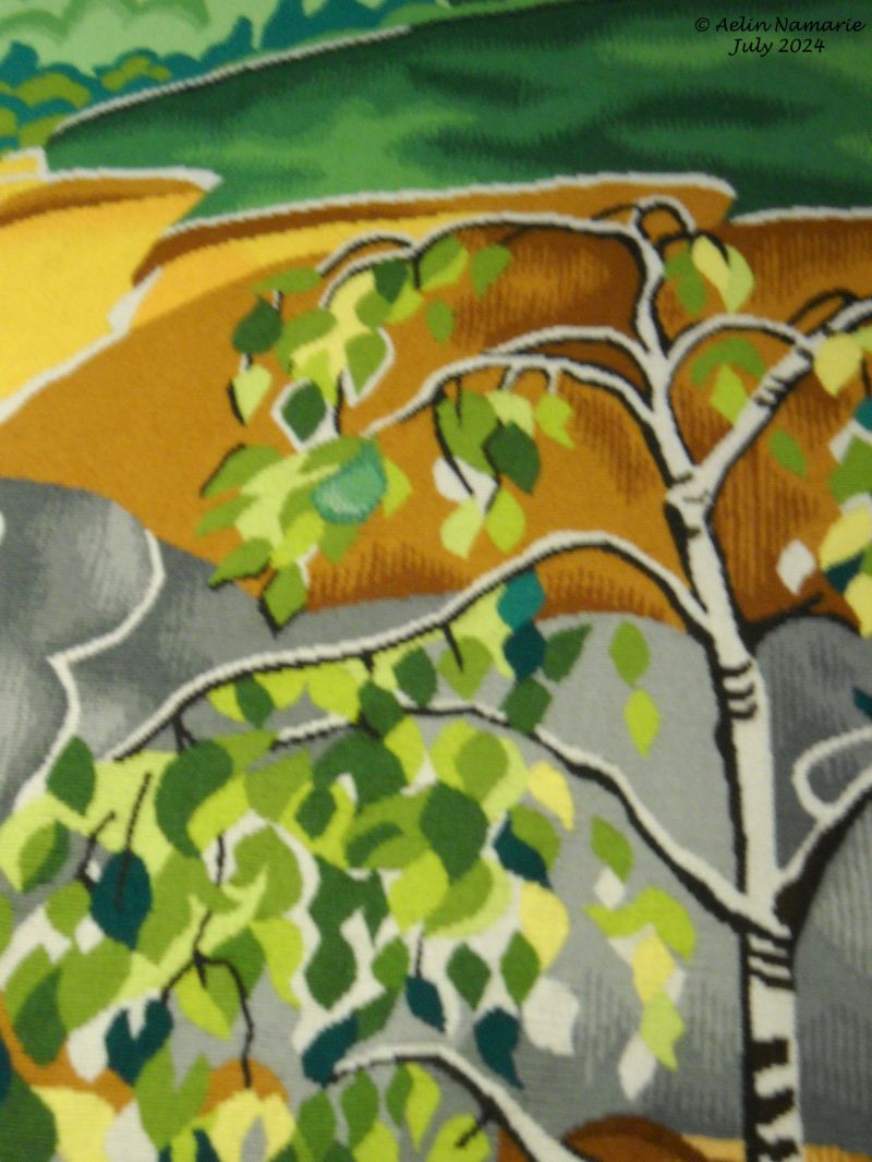 Rivendell (2)
The detail of Rivendell I show you is for a simple reason. When he was a child, Christopher had a bad dream and he talked about to his father. One of his tears ended on the drawing of Rivendell. It seems Tolkien was able to 'clean' and fix the original. But in memory of that little story, it was decided to add between the leaves of the tree the shape of a drop.
